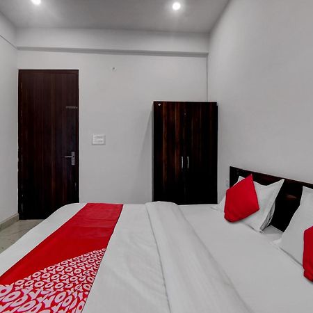 Hotel O Om Pushp Residency Mathura Εξωτερικό φωτογραφία