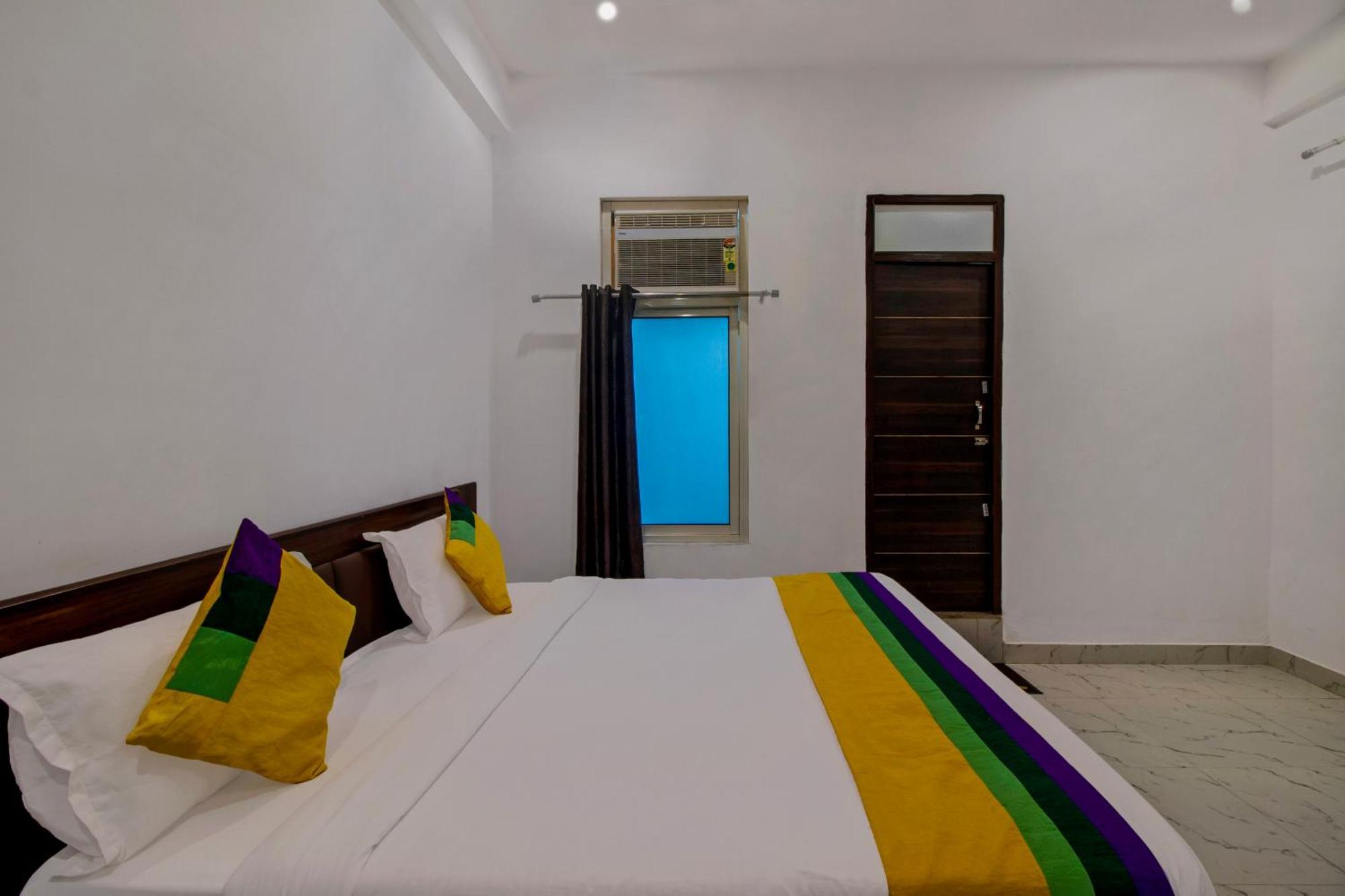 Hotel O Om Pushp Residency Mathura Εξωτερικό φωτογραφία