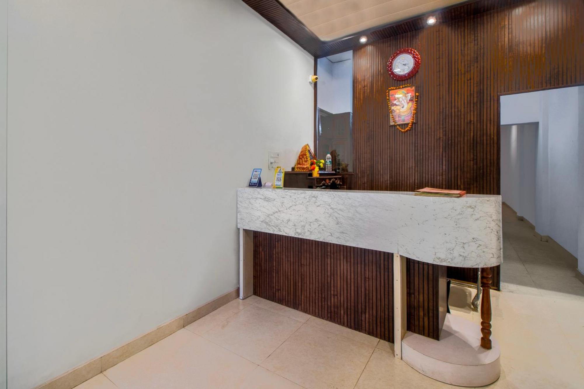 Hotel O Om Pushp Residency Mathura Εξωτερικό φωτογραφία