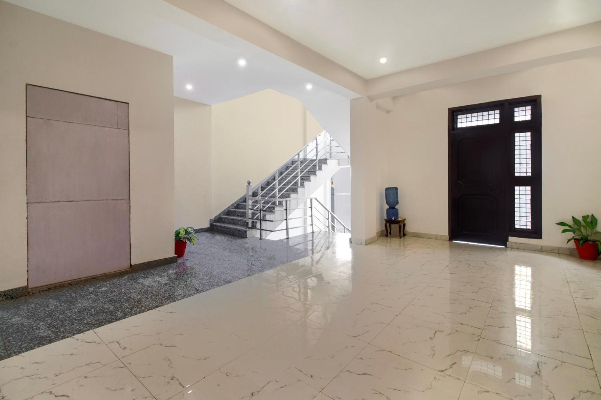 Hotel O Om Pushp Residency Mathura Εξωτερικό φωτογραφία
