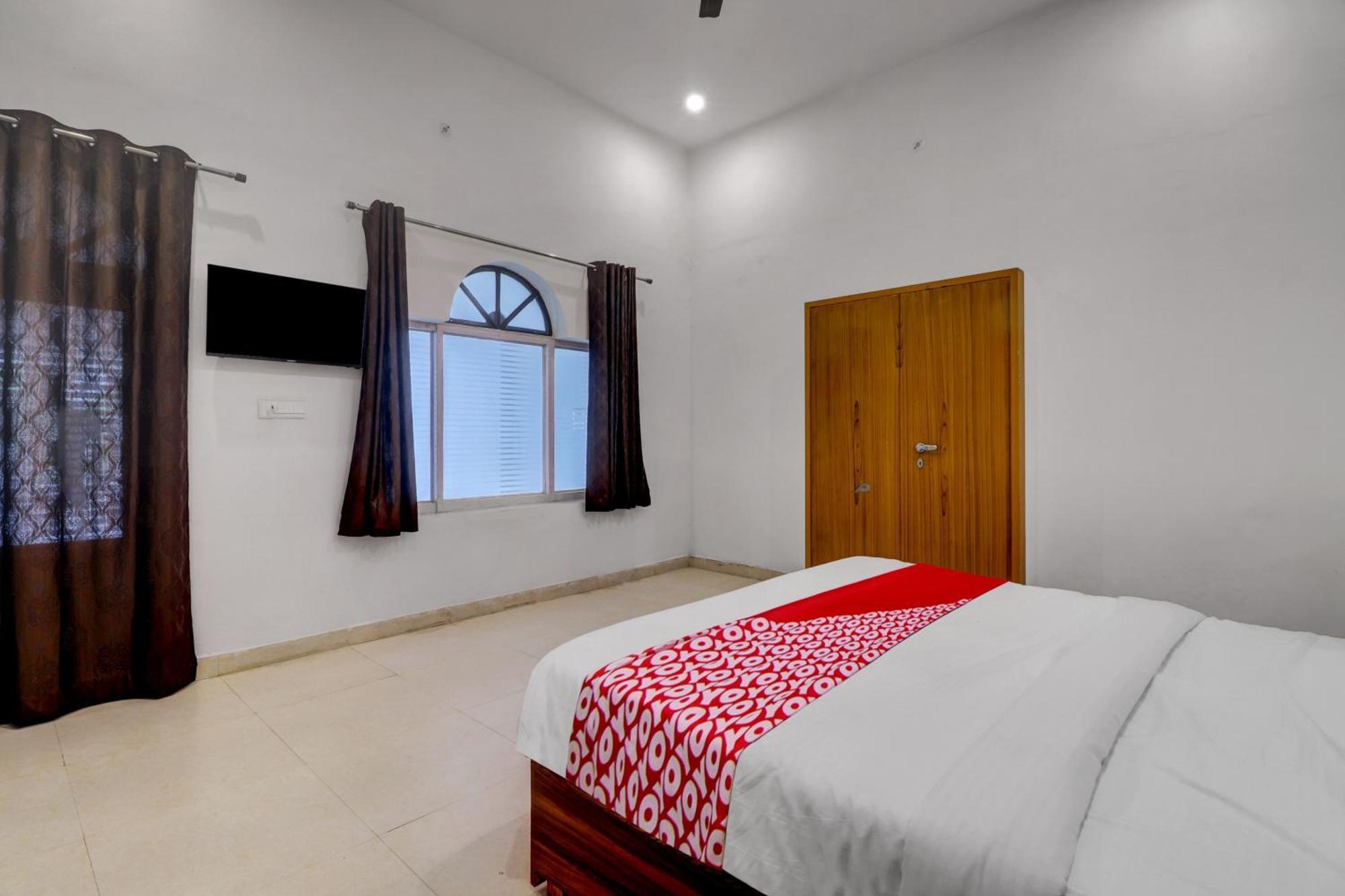 Hotel O Om Pushp Residency Mathura Εξωτερικό φωτογραφία