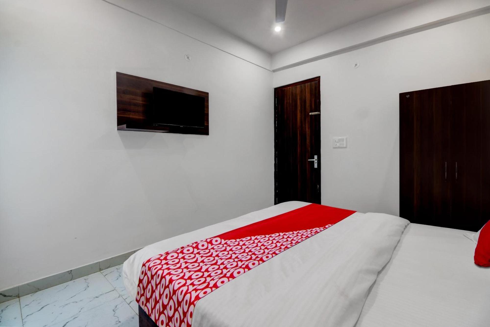 Hotel O Om Pushp Residency Mathura Εξωτερικό φωτογραφία